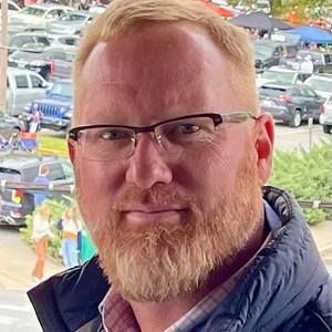 Meet your Posher, Adam